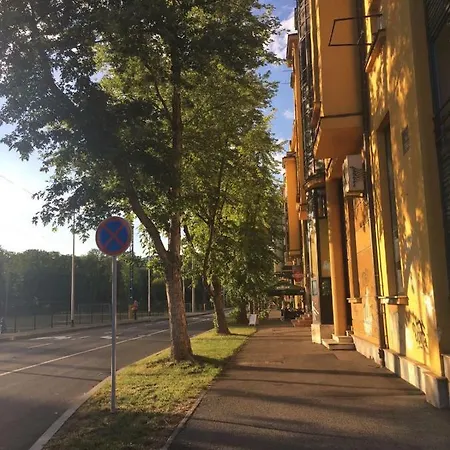 Zapad Vrapce * Zagreb